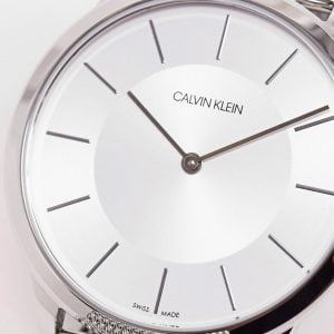 Calvin Klein - Klocka i mesh silverfärgat armband