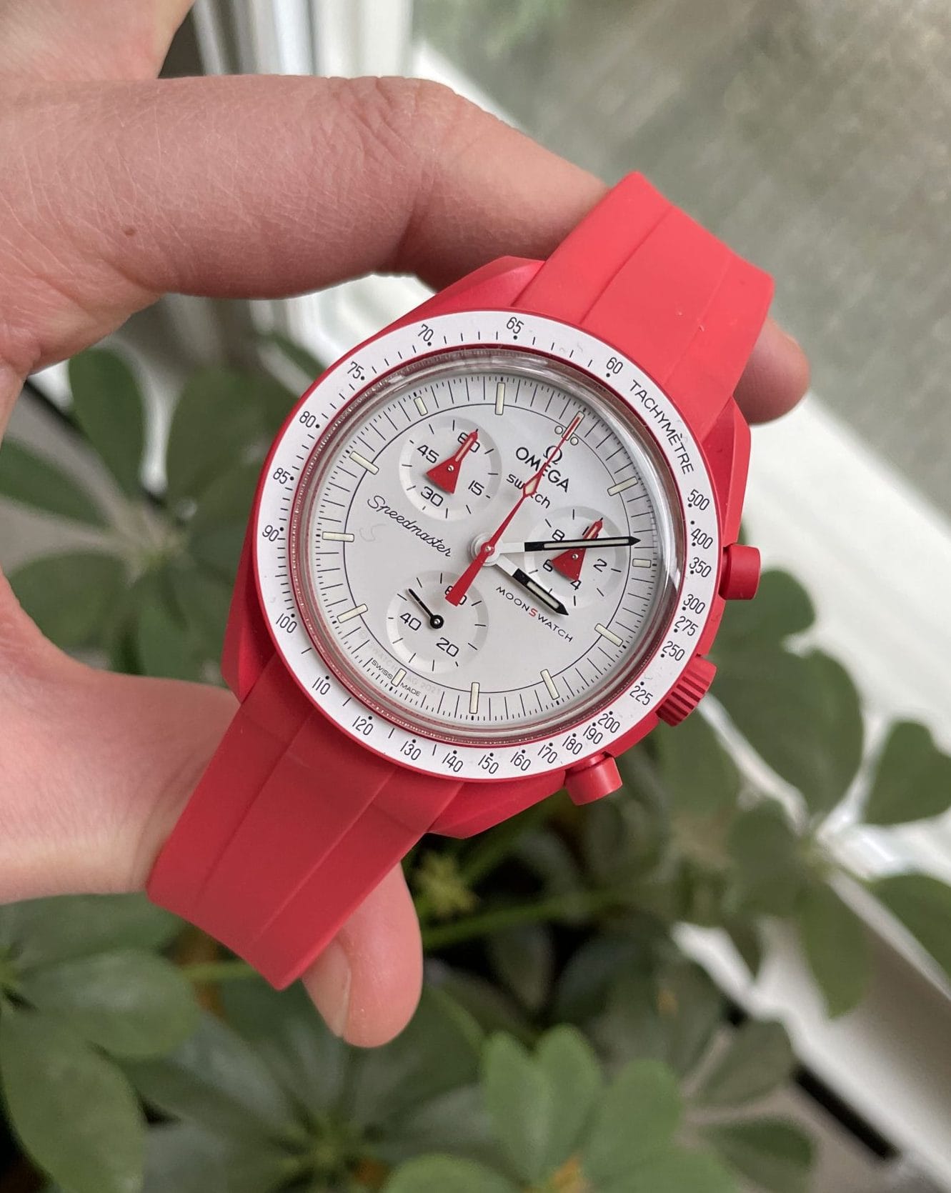 swatch × omega moonswatch mission to mars på wristbuddys-armband