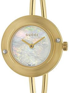 Gucci Damklocka YA151502 Play Vit/18 karat gult guld Ø26 mm