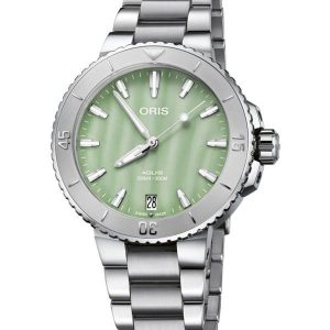 ORIS Aquis Date 36.5mm