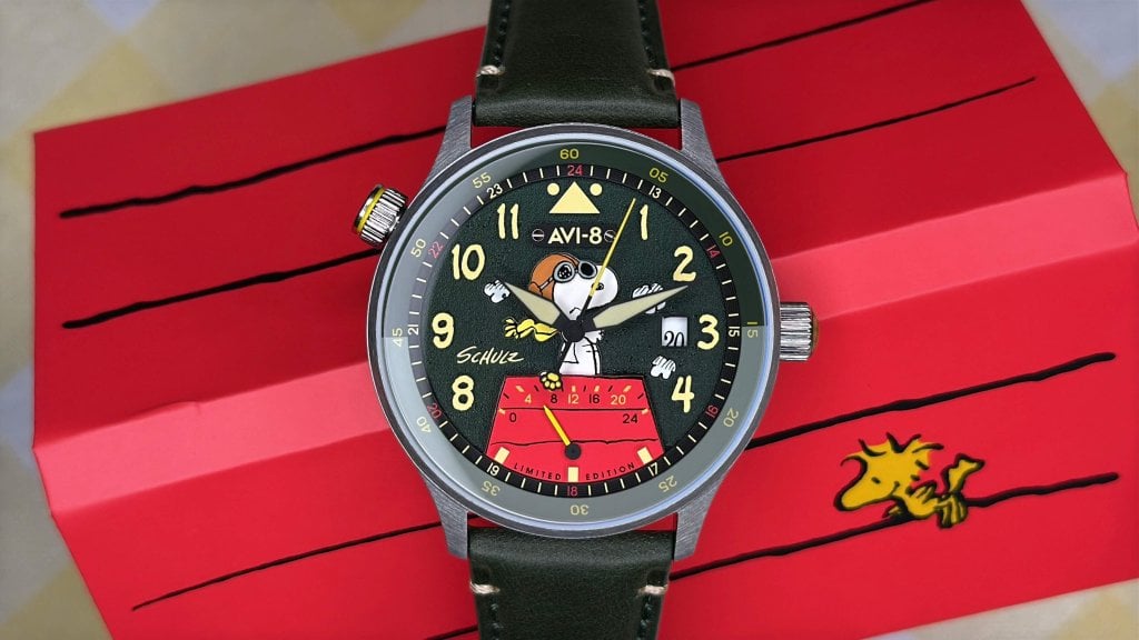 avi-8-snoopy-peanuts-gmt-box