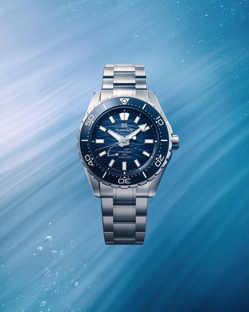 grand-seiko-spring-drive-ufa-ushio-300-diver-blue-slgb023_kv_4-5