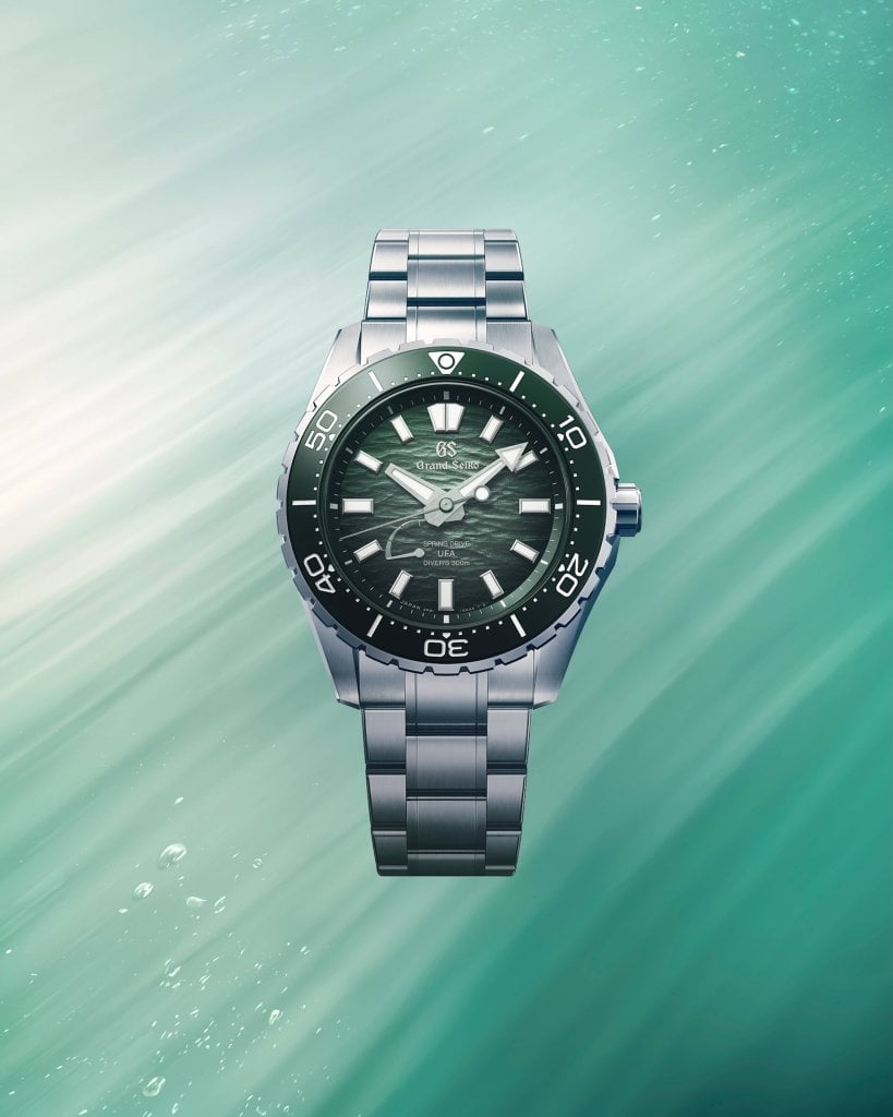 grand-seiko-spring-drive-ufa-ushio-300-diver-green-slgb025_kv_4-5