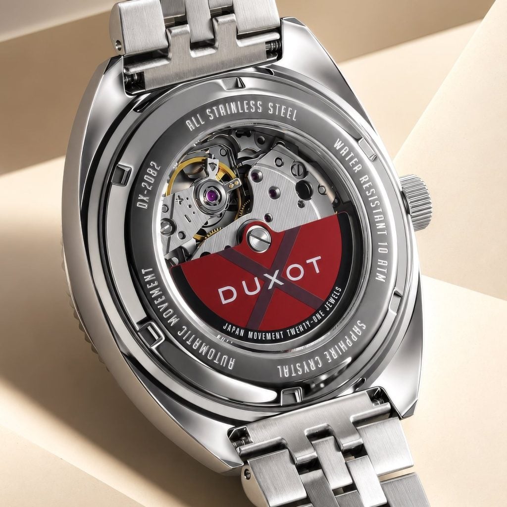 glasboetten på duxot siena automatic visar det japanska miyota-automatverket